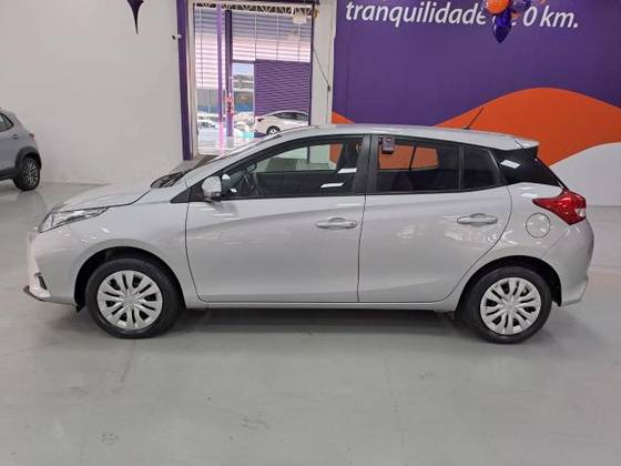 TOYOTA YARIS 1.5 16V FLEX XL MULTIDRIVE TOYOTA YARIS 1.5 16V FLEX XL MULTIDRIVE